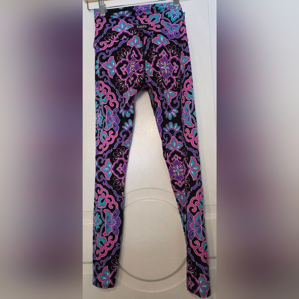 K-Deer 7/8 Length Leggings - Colorful Pastel Pattern (Pink, Purple, Blue, Black) - Picture 2 of 2